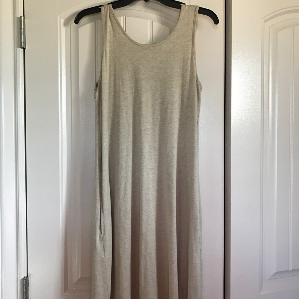 Open back cotton dress